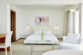 Lucy Hotel