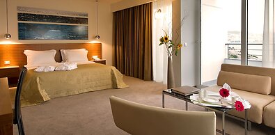 Lucy Hotel