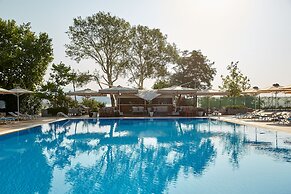 Lucy Hotel
