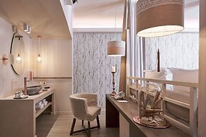 Palladium Hotel