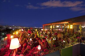 Seres Hotel