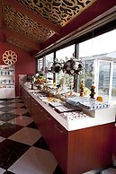 Seres Hotel
