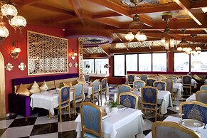 Seres Hotel