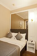 Seres Hotel