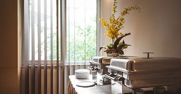 Golden Age Hotel