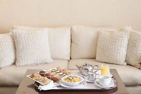 Mayflower Hotel