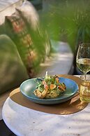 Suite Hotel Eden Mar, by PortoBay