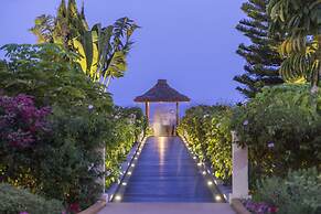 Suite Hotel Eden Mar, by PortoBay