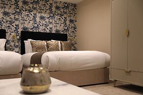 Reem Hotel