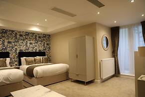 Reem Hotel