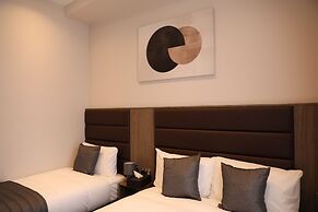 Reem Hotel