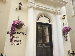 Reem Hotel