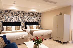 Reem Hotel