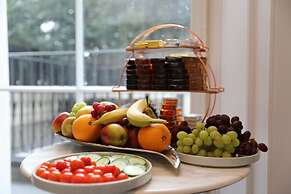 Reem Hotel