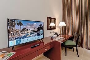 Metropolitan Al Mafraq Hotel