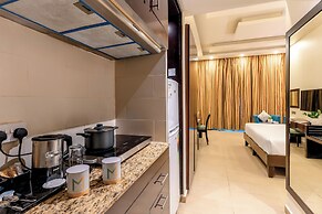 Metropolitan Al Mafraq Hotel