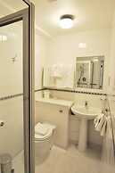 Brunel Hotel