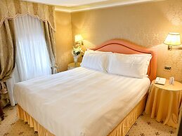 Colombina Hotel