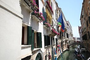 Colombina Hotel