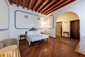 Colombina Hotel