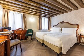 Colombina Hotel