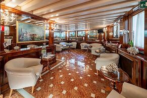 Colombina Hotel
