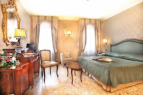 Colombina Hotel