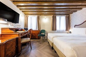 Colombina Hotel