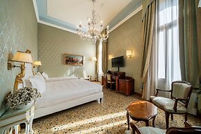 Colombina Hotel