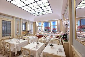 Colombina Hotel