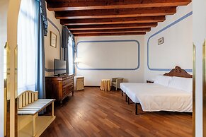Colombina Hotel