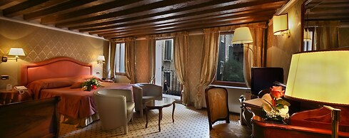 Colombina Hotel