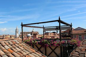 Colombina Hotel