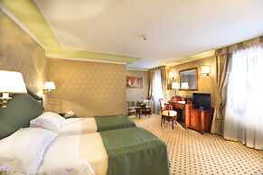 Colombina Hotel