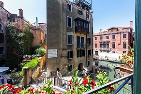 Colombina Hotel