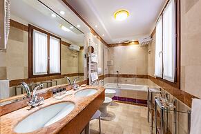 Colombina Hotel