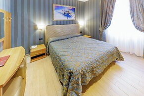 Hotel Lirico
