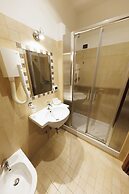 Hotel Lirico