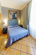 Hotel Lirico