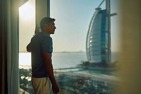 Jumeirah Beach Hotel Dubai