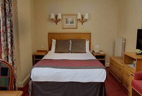 Crown and Mitre Hotel