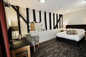 Saracens Head Hotel