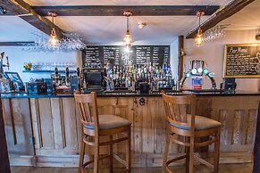 Saracens Head Hotel