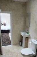 Saracens Head Hotel