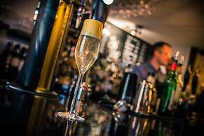 Saracens Head Hotel