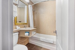 Quality Inn Toronto Airport