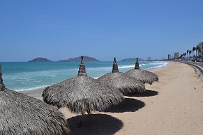 Hotel Sands Arenas