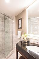 Lord Elgin Hotel