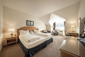Dominik Alpine City Wellness Hotel