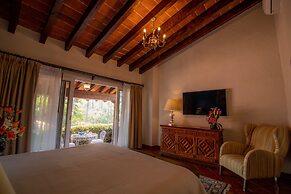 Las Mananitas Hotel Garden Restaurant and Spa